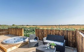 Hideaway By Liv Retreats